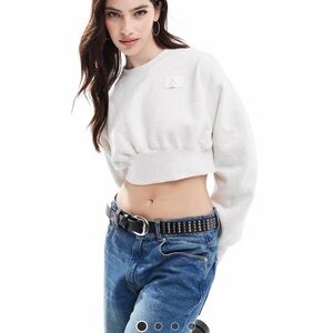 Cropped Crewneck Sweatshirt – Women’s M – Light Gray Heather
